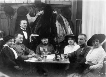 Kvhzi asztaltrsasg, 1910-es vek(?), Saly Nomi tulajdona